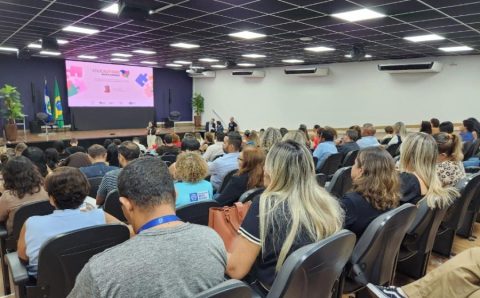 Seduc lança pós-graduação para capacitar profissionais no atendimento a alunos com TEAb