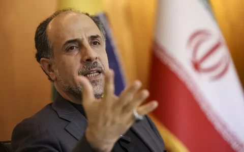 Embaixador do Irã: EUA evitam acordo e Trump se acha “rei do mundo”