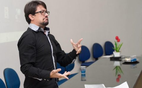 Seduc abre inscrições para Atesto de Libras e oferta 200 vagas para certificação de proficiência