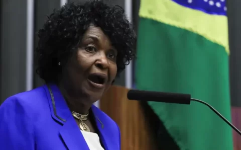 Reserva de cadeiras no Legislativo pode aumentar participação feminina