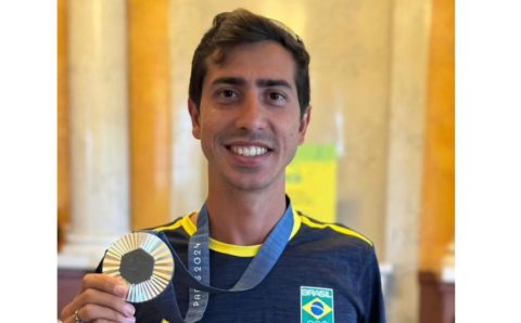 Caio Bonfim ganha prata em etapa mundial da marcha atlética na China