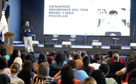 Aprimoramento do suporte pedagógico e valorização de potencialidades marcam debate sobre inclusão