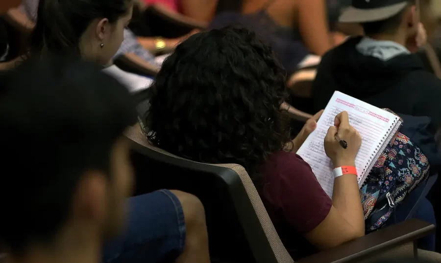 Inadimplentes do Fies podem entrar em medidas contra o endividamento