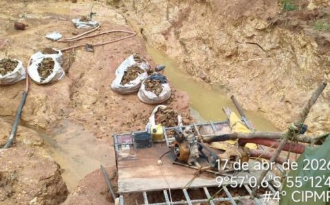 Polícia Militar prende homem e fecha garimpo ilegal em Novo Mundo