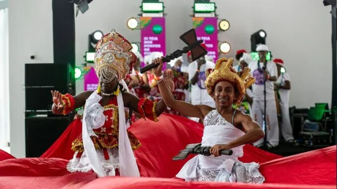 Câmara aprova projeto que regulamenta a profissão de dançarino no Brasil