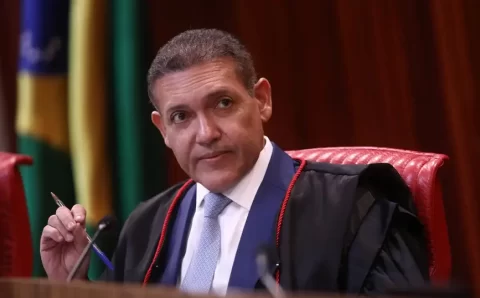 Nunes Marques é eleito presidente do TSE