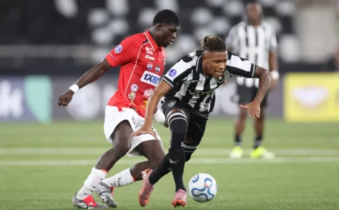 Botafogo empata com Caracas na estreia pela Sul-Americana e sai vaiado