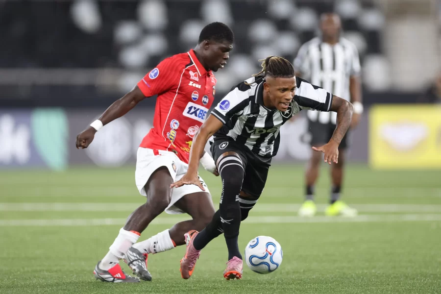 Botafogo empata com Caracas na estreia pela Sul-Americana e sai vaiado