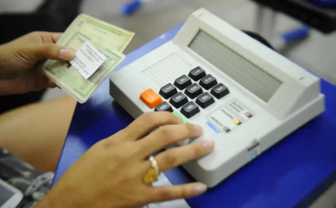 Eleições: prazo para regularizar título eleitoral vai até 6 de maio