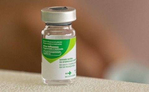 Idosos, crianças e gestantes devem procurar postos de saúde para vacinação contra gripe