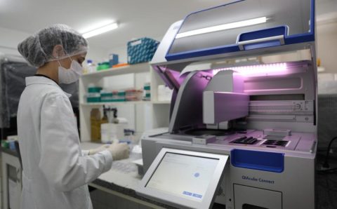 Novo equipamento da Politec acelera análises de vestígios de crimes sexuais