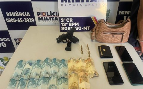 PM prende três faccionados por sequestro, apreende pistola e R$1,4 mil