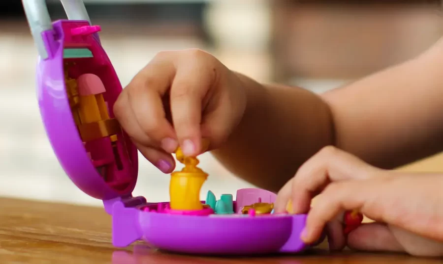 Por que o autismo em meninas costuma passar despercebido na infância?