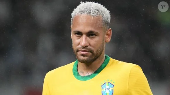 ‘Parças’ que nada! Neymar tem rede de apoio só de mulheres, incluindo duas ex, mas levou ‘chamada’ por fala machista contra juiz de futebol