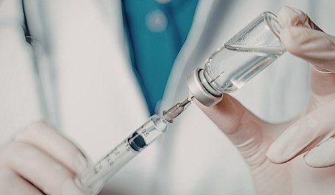 MT:  ESTRATÉGIA:    Cuiabá realiza Dia D de vacinação contra influenza com foco em grupos prioritários