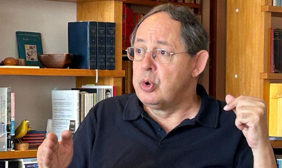 Hiperglobalização está em crise, diz economista Eduardo Giannetti