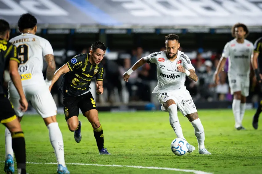 Com Neymar e Gabigol, Santos divulga relacionados para enfrentar o Fluminense