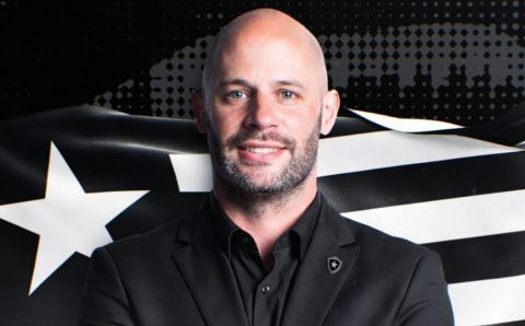 Botafogo oficializa contratação do técnico português Franclim Carvalho