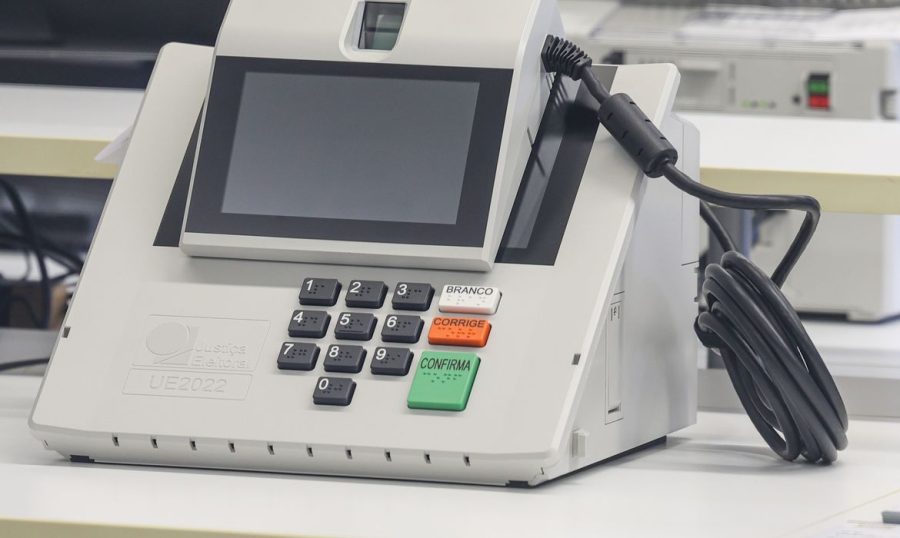 TSE inicia nova etapa de testes de segurança das urnas