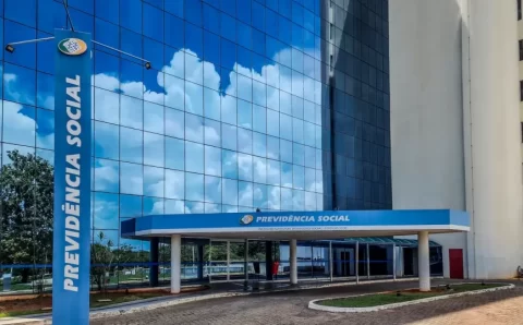 Vazamento de dados no INSS expõe 2,8 milhões de CPFs; 98% de falecidos