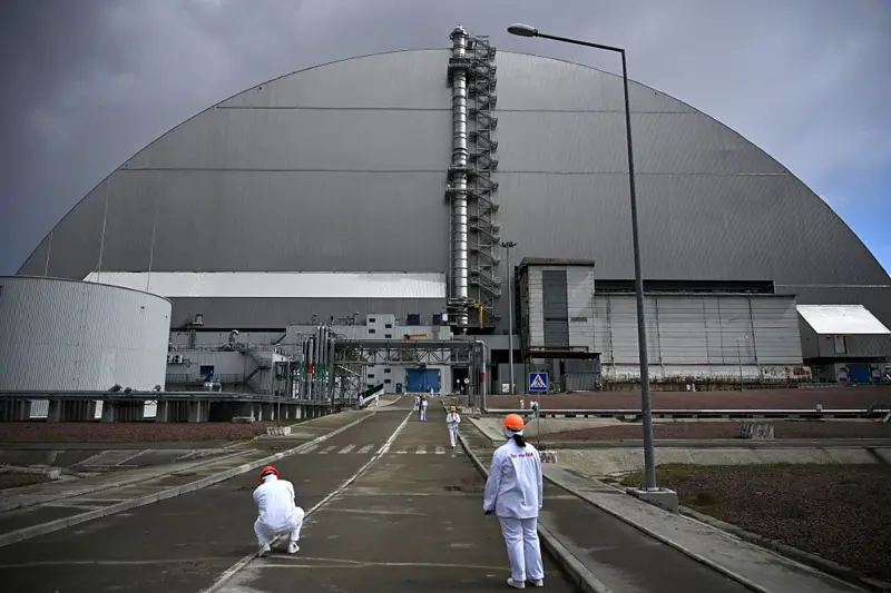 ‘Trabalho mais perigoso do mundo’: o cientista que percorre o labirinto radioativo de Chernobyl