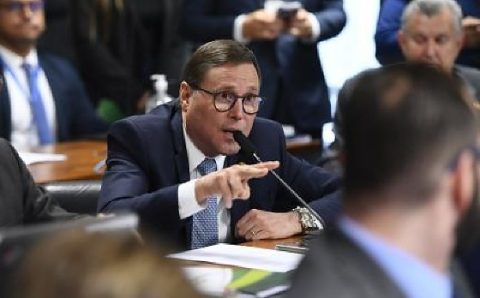 MT:  POSSÍVEL DOBRADINHA:    Grupo de Pivetta tenta convencer Jayme Campos a desistir do governo e disputar reeleição ao Senado