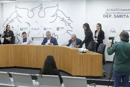 CCJR derruba vetos e aprova reconhecimento do Rio Paraguai como patrimônio