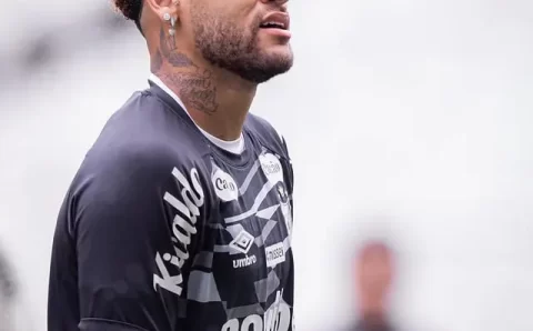 Após confusão com Neymar, Santos pede anulação da partida diante do Coritiba