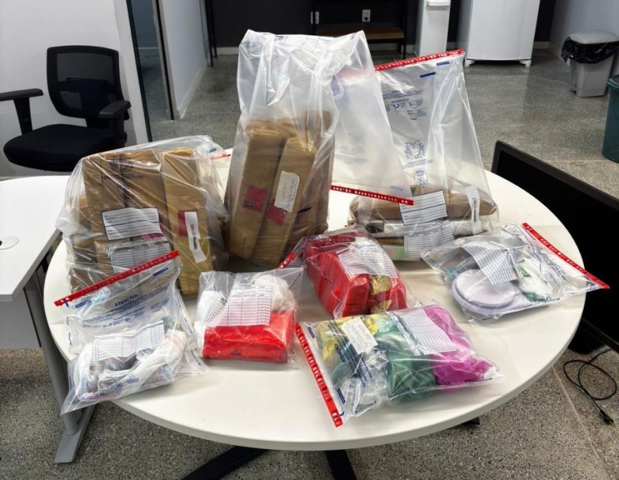 Polícia Civil fecha ponto de tráfico e apreende grande quantidade de drogas em Água Boa