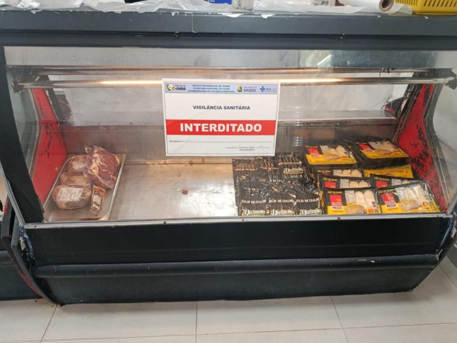 Polícia Civil e Vigilância Sanitária interditam açougue por risco iminente à saúde pública em Cuiabá