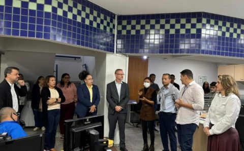 Seduc inicia força-tarefa para digitalizar 117 mil fichas funcionais de servidores