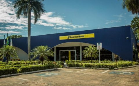 Governo de MT paga salários dos servidores nesta sexta-feira (29)
