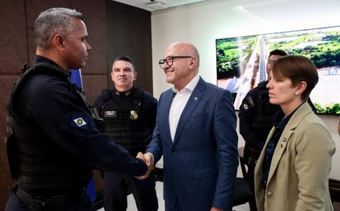 Governador condecora PMs por atos de bravura: “Vale todo o sacrifício e esforço”, afirma sargento