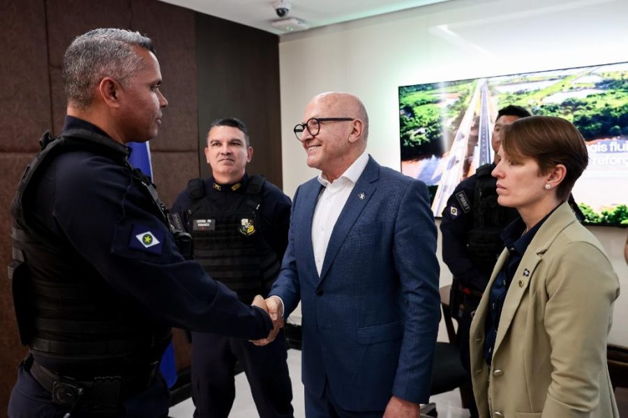Governador condecora PMs por atos de bravura: “Vale todo o sacrifício e esforço”, afirma sargento