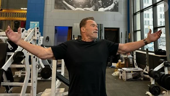 A filosofia de Arnold Schwarzenegger, aos quase 80 anos, sobre exercício físico e envelhecimento: ‘Por mais que doa, por mais que me sobrecarregue, por mais que dê errado…’