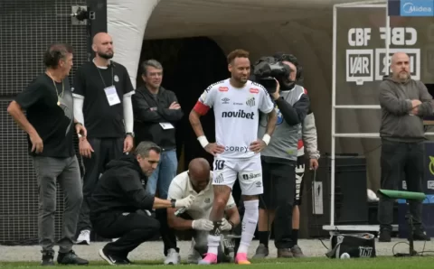 Santos se posiciona após lesão de Neymar e confia em recuperação até a Copa