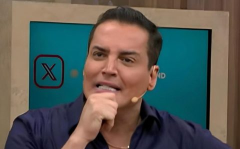 Leo Dias dá ‘puxão de orelha’ em Virginia ao vivo: ‘Onde você estava com a cabeça?’