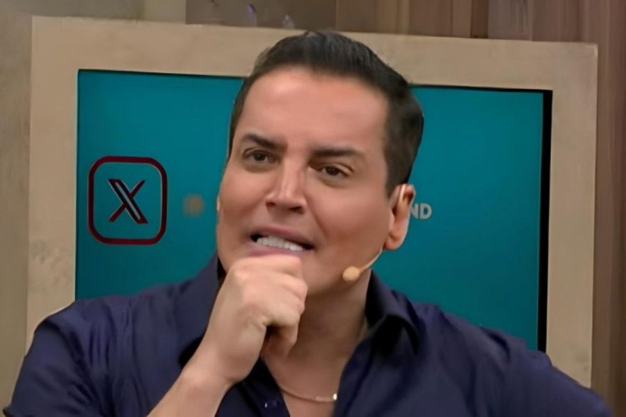 Leo Dias dá ‘puxão de orelha’ em Virginia ao vivo: ‘Onde você estava com a cabeça?’