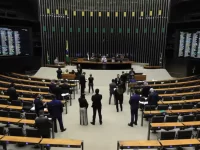 Minirreforma eleitoral reduz controle de gastos partidários; entenda