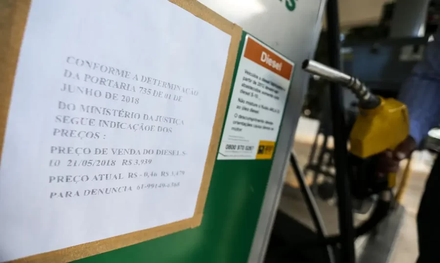 Óleo diesel cai pela 4ª vez em cinco semanas e acumula recuo de 4,5%