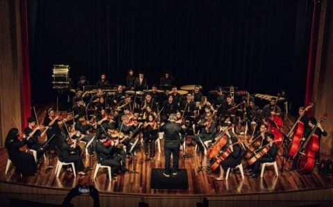 Orquestra CirandaMundo abre temporada artística 2026 sob regência de ex-aluno do projeto social da instituição