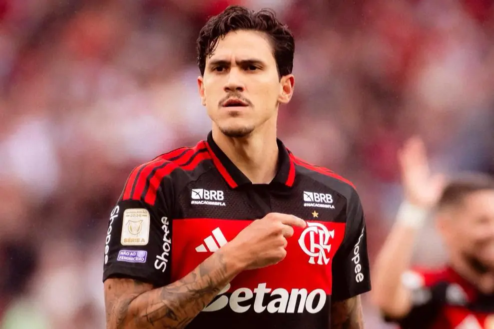 Com Ancelotti no Maracanã, Flamengo abre 2 a 0, mas leva empate do Vasco no fim