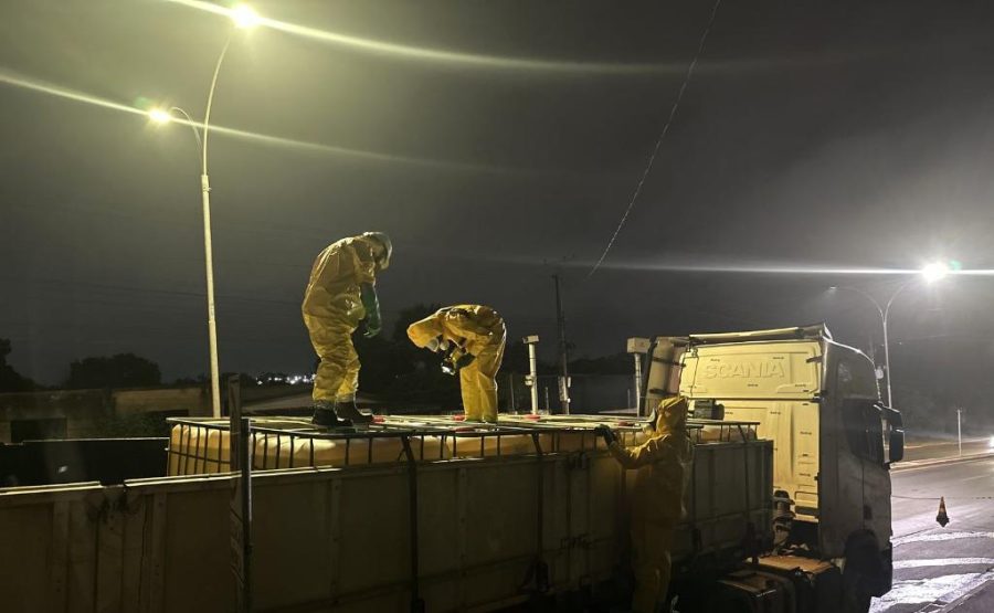 Corpo de Bombeiros atende ocorrência de vazamento de ácido nítrico em Várzea Grande