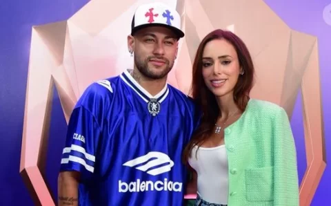 13 quartos, 15 banheiros, pista de boliche e muito mais: Bruna Biancardi aluga por R$ 600 mil mansão milionária de 3 andares nos EUA para a Copa 2026