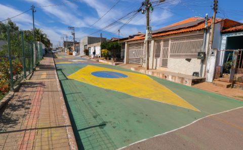 Prefeitura vai montar telões para os jogos do Brasil nas ruas mais decoradas de Cuiabá
