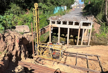 Prefeitura executa fundação e acelera construção de ponte no Boa Esperança