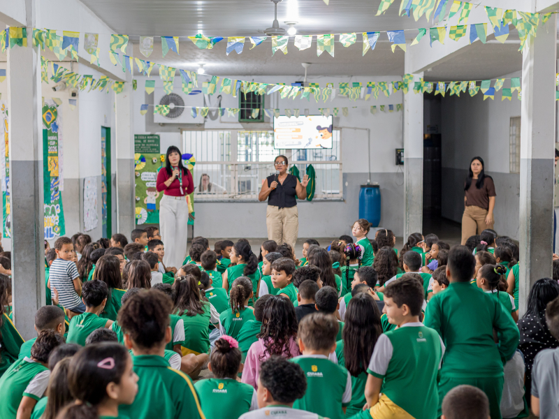 Com cães policiais e atividades lúdicas, Educa Pet conscientiza estudantes sobre proteção animal