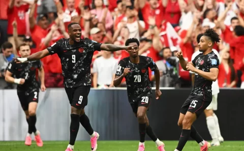 Canadá atropela Catar e vence pela primeira vez em uma Copa do Mundo