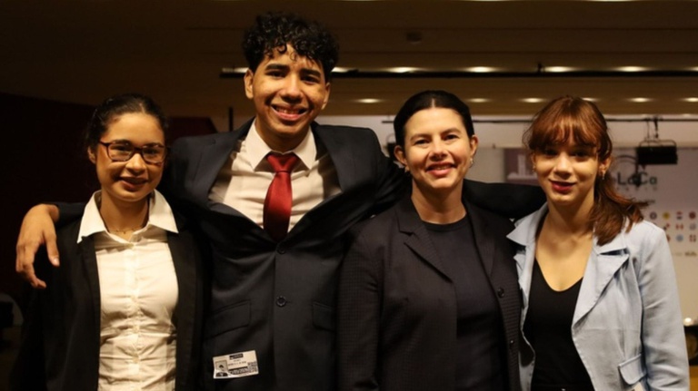 Brasil vence principal competição latino-americana de Direito Espacial
