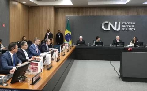 Grupo de trabalho do CNJ vai revisar “penduricalhos” pagos a juízes